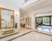 Nouvelle construction - Villa / Jumelée - Estepona