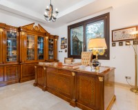 Nouvelle construction - Villa / Jumelée - Estepona