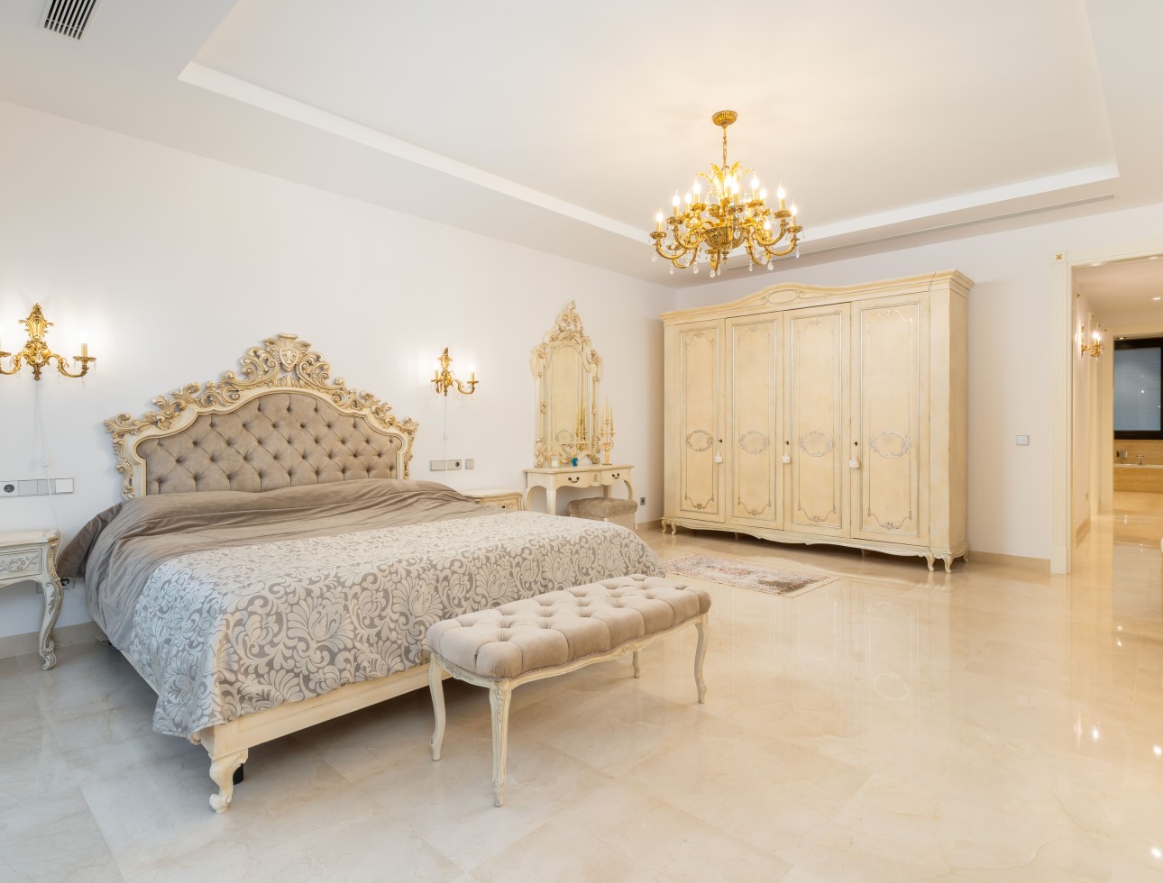 Nouvelle construction - Villa / Jumelée - Estepona