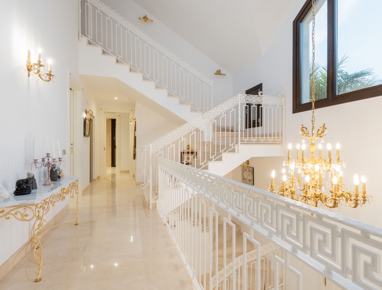 Nouvelle construction - Villa / Jumelée - Estepona