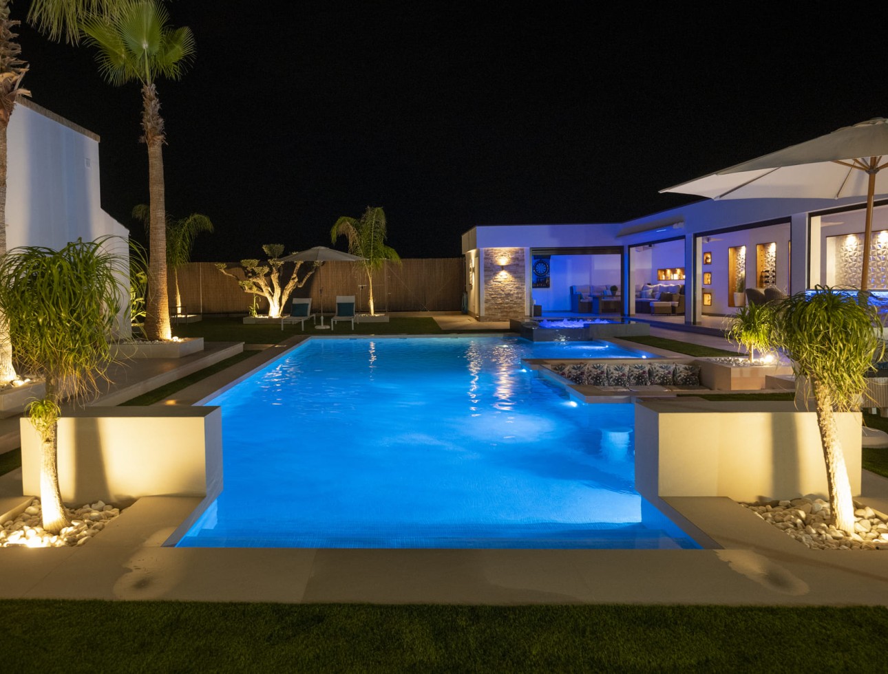 Nouvelle construction - Villa / Jumelée - Jerónimo y Avileses