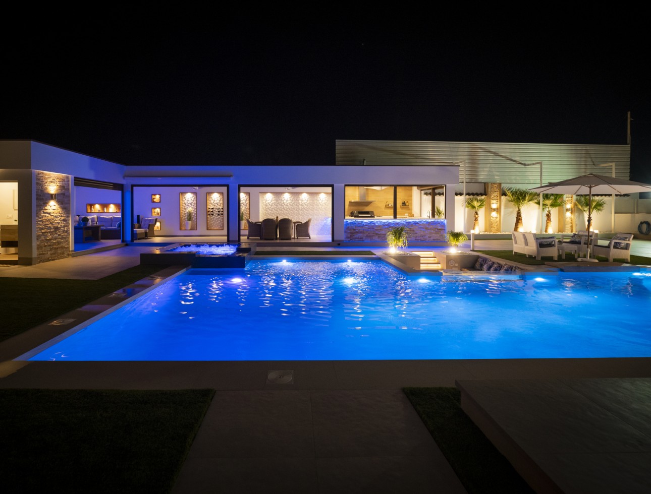 Nouvelle construction - Villa / Jumelée - Jerónimo y Avileses