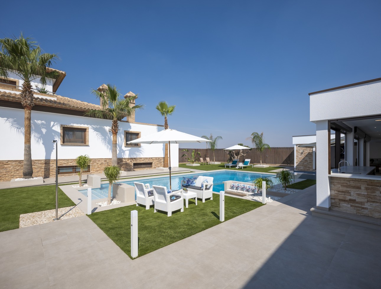 Nouvelle construction - Villa / Jumelée - Jerónimo y Avileses