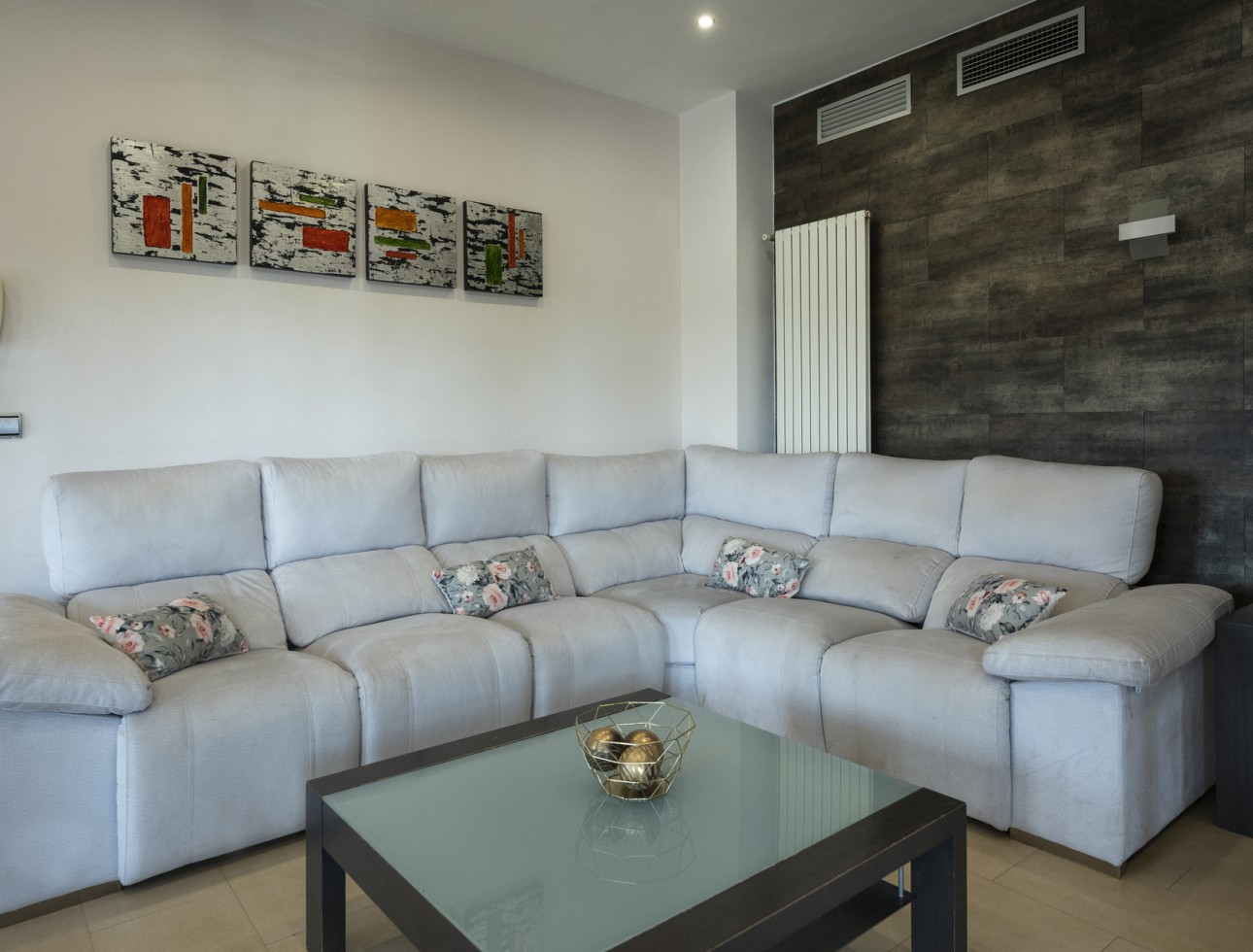 Nouvelle construction - Villa / Jumelée - Jerónimo y Avileses