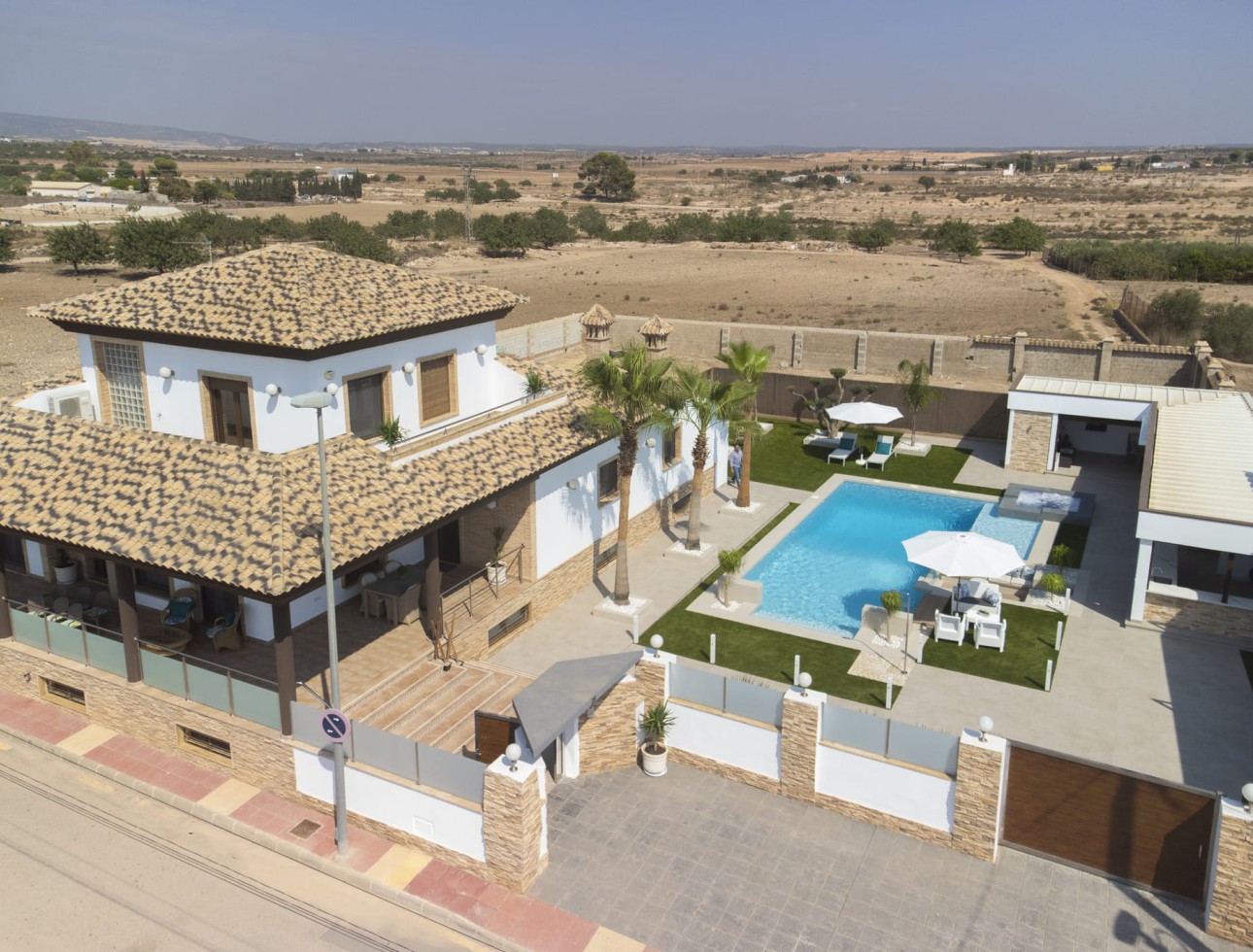 Nouvelle construction - Villa / Jumelée - Jerónimo y Avileses