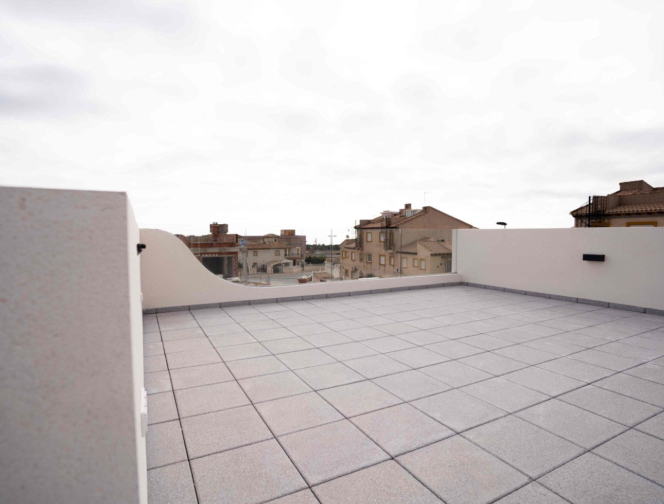 Obra nueva - Bungalow elevado - Pilar de la Horadada