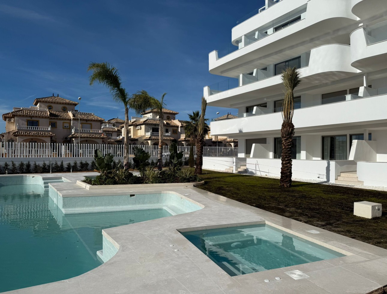 Obra nueva - Planta baja - Cabo Roig
