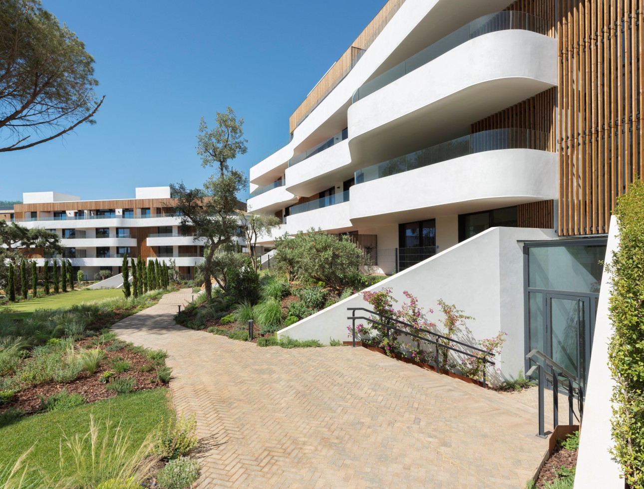 Obra nueva - Planta baja - Pueblo Nuevo