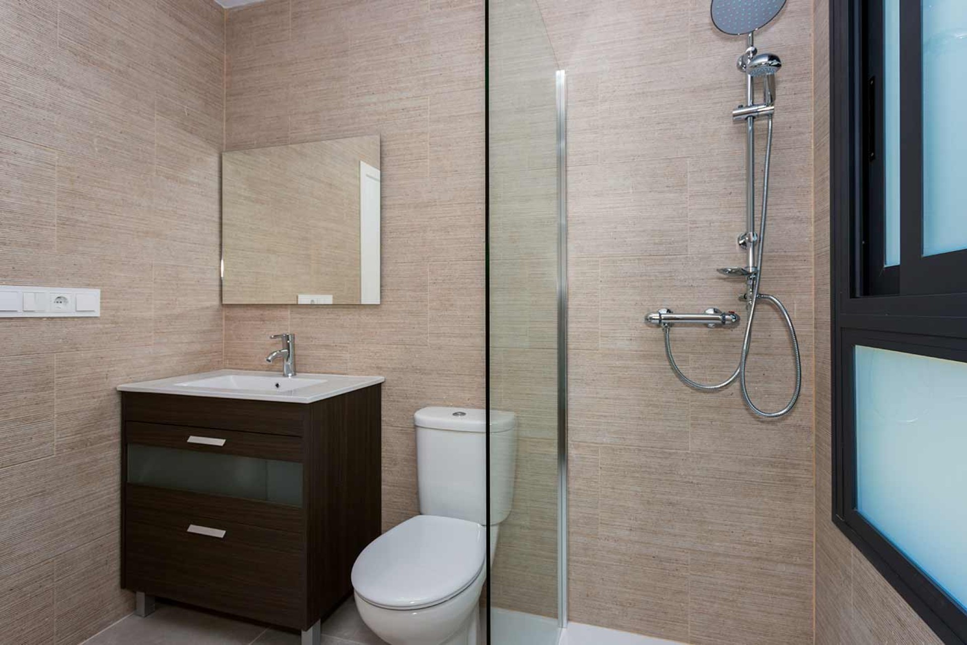 Obra nueva - Unifamiliar - Daya Nueva