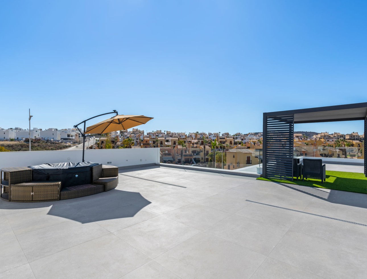 Obra nueva - Unifamiliar - La Finca Golf