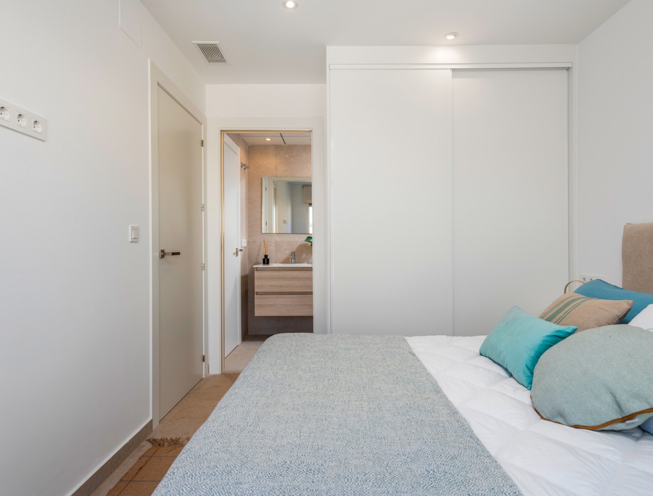 Obra nueva - Unifamiliar - Los Alcázares