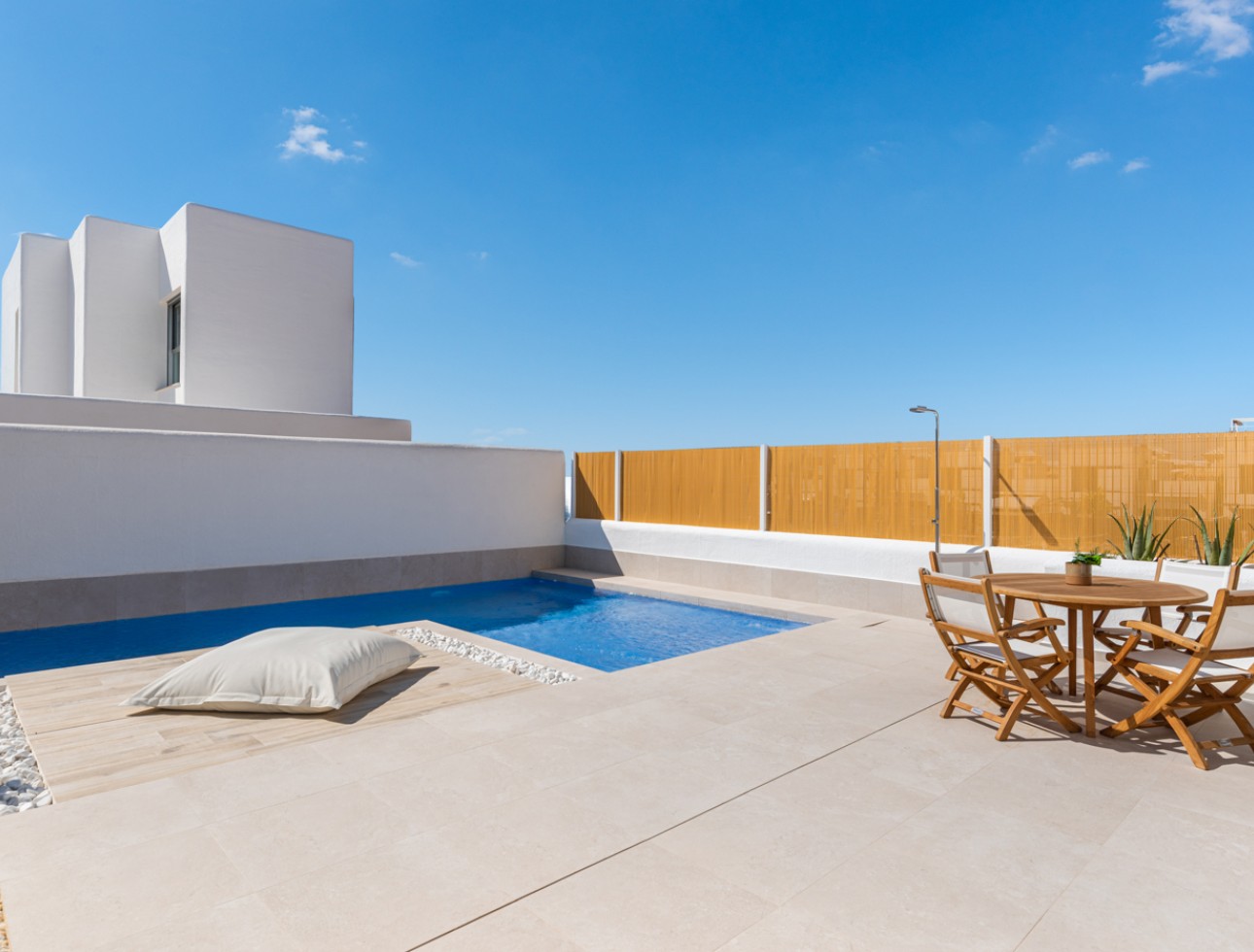 Obra nueva - Unifamiliar - Los Alcázares