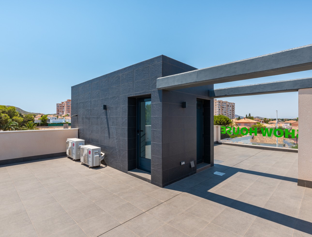 Obra nueva - Unifamiliar - Playa Paraiso