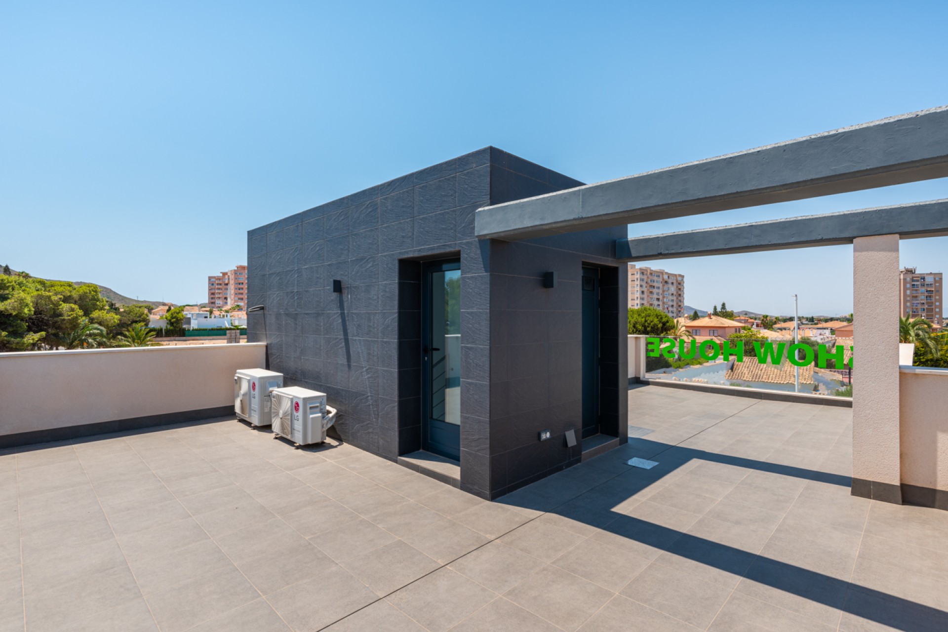 Obra nueva - Unifamiliar - Playa Paraiso