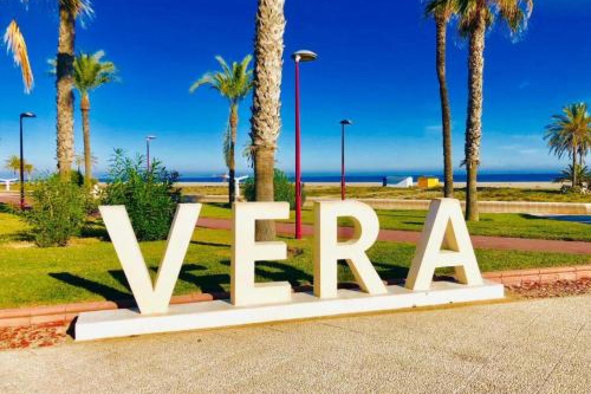 Obra nueva - Unifamiliar - Vera