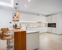 Obra nueva - Villa / Chalet - Estepona