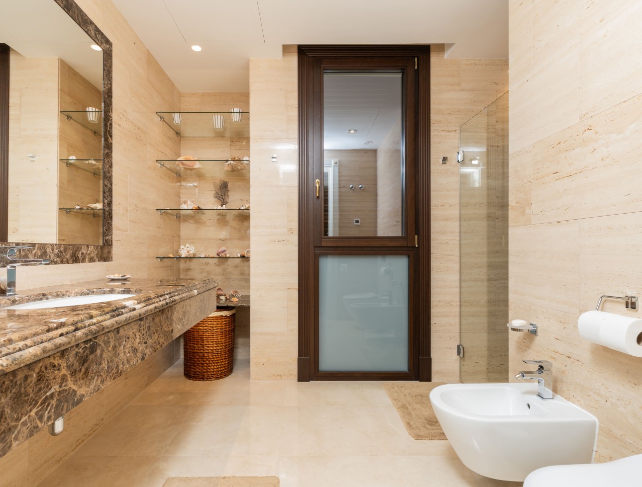 Obra nueva - Villa / Chalet - Estepona