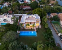 Obra nueva - Villa / Chalet - Estepona