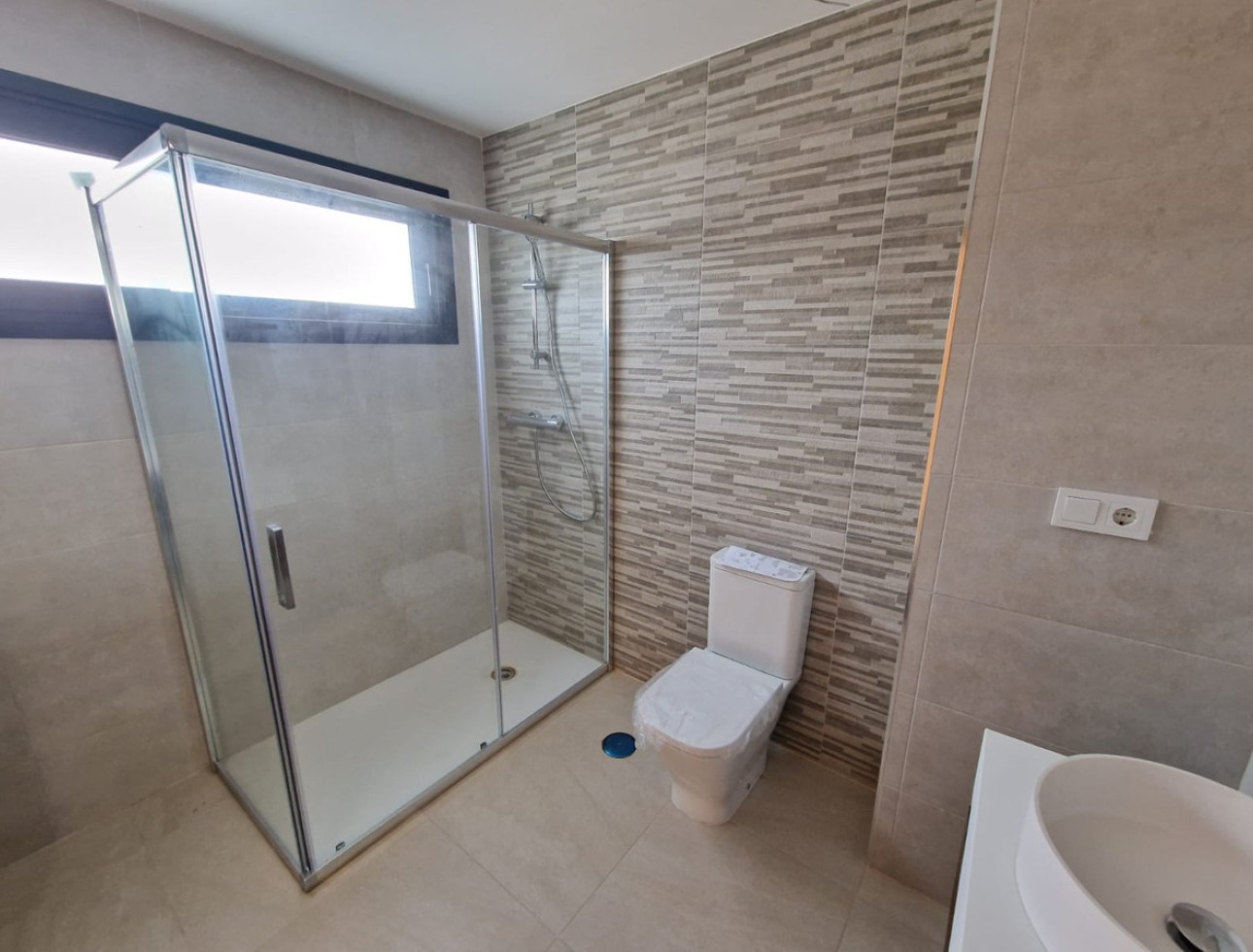 Obra nueva - Villa / Chalet - Manilva