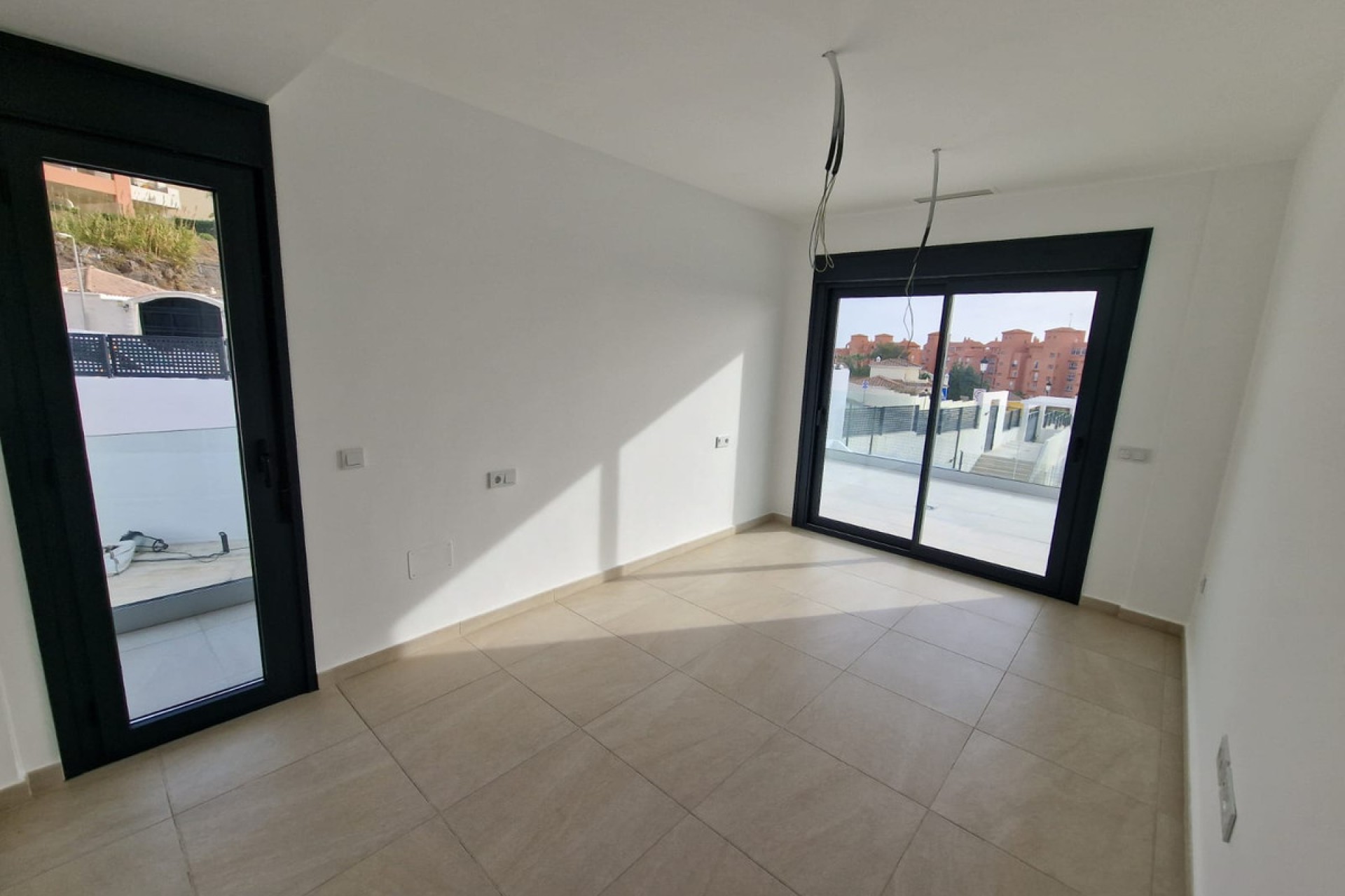 Obra nueva - Villa / Chalet - Manilva