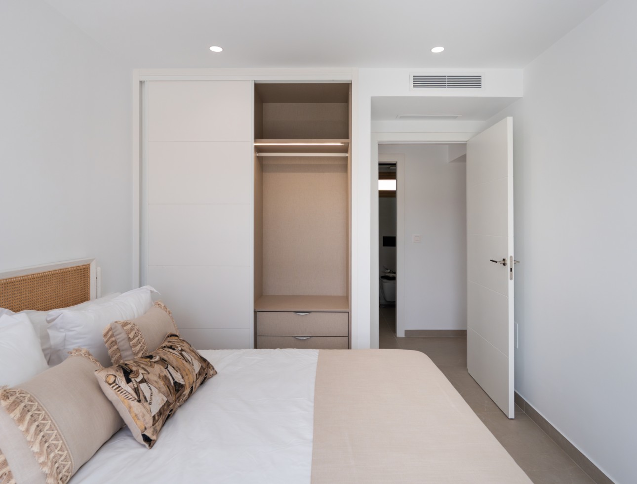 Obra nueva - Villa / Chalet - Orihuela Costa