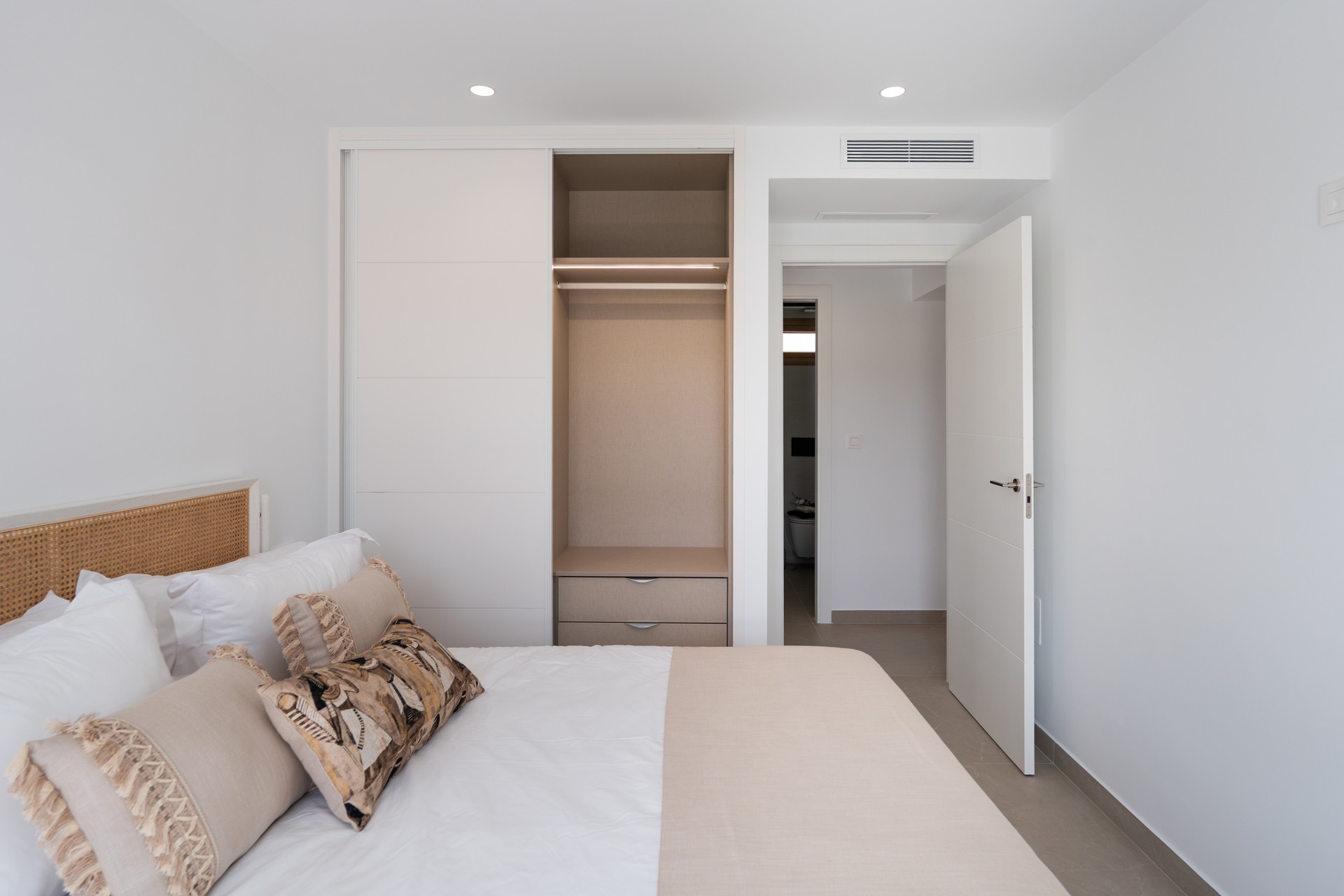 Obra nueva - Villa / Chalet - Orihuela Costa