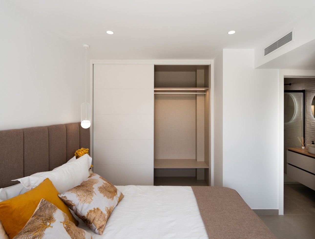 Obra nueva - Villa / Chalet - Orihuela Costa