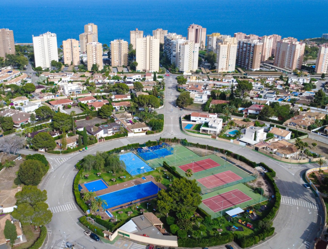 Obra nueva - Villa / Chalet - Orihuela Costa