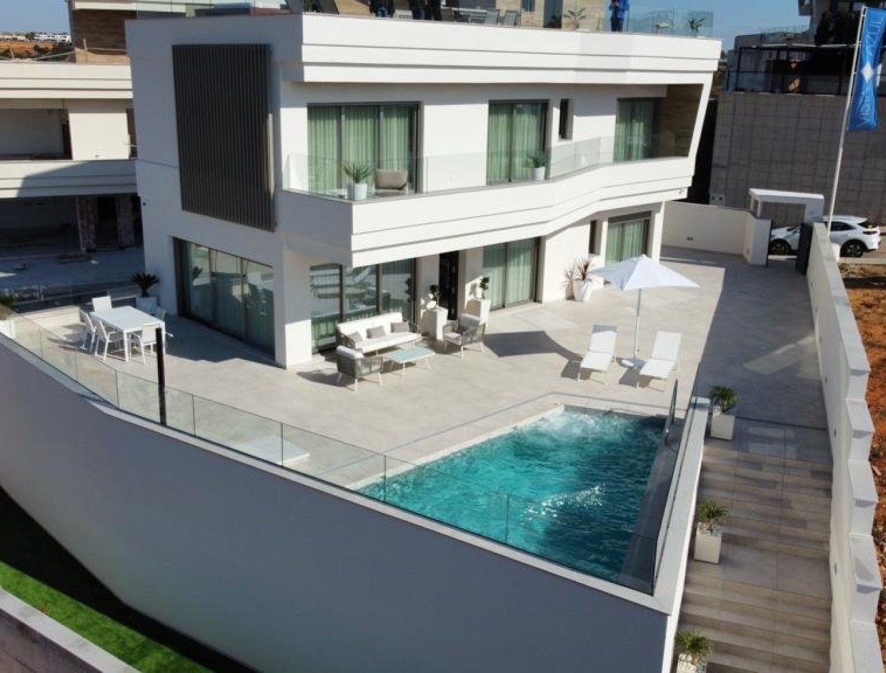 Obra nueva - Villa / Chalet - Orihuela Costa