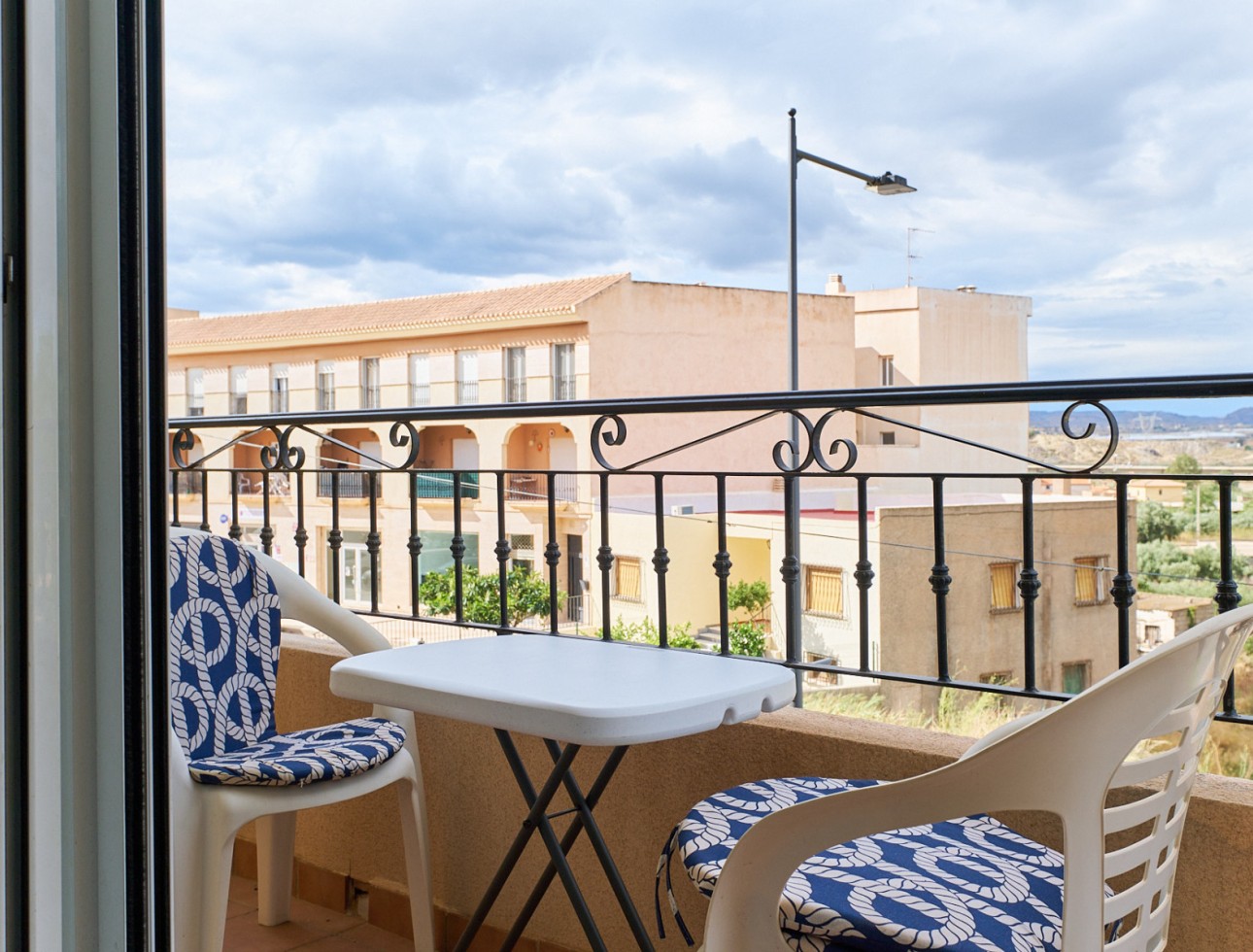 Resale - Apartment / flat - Turre