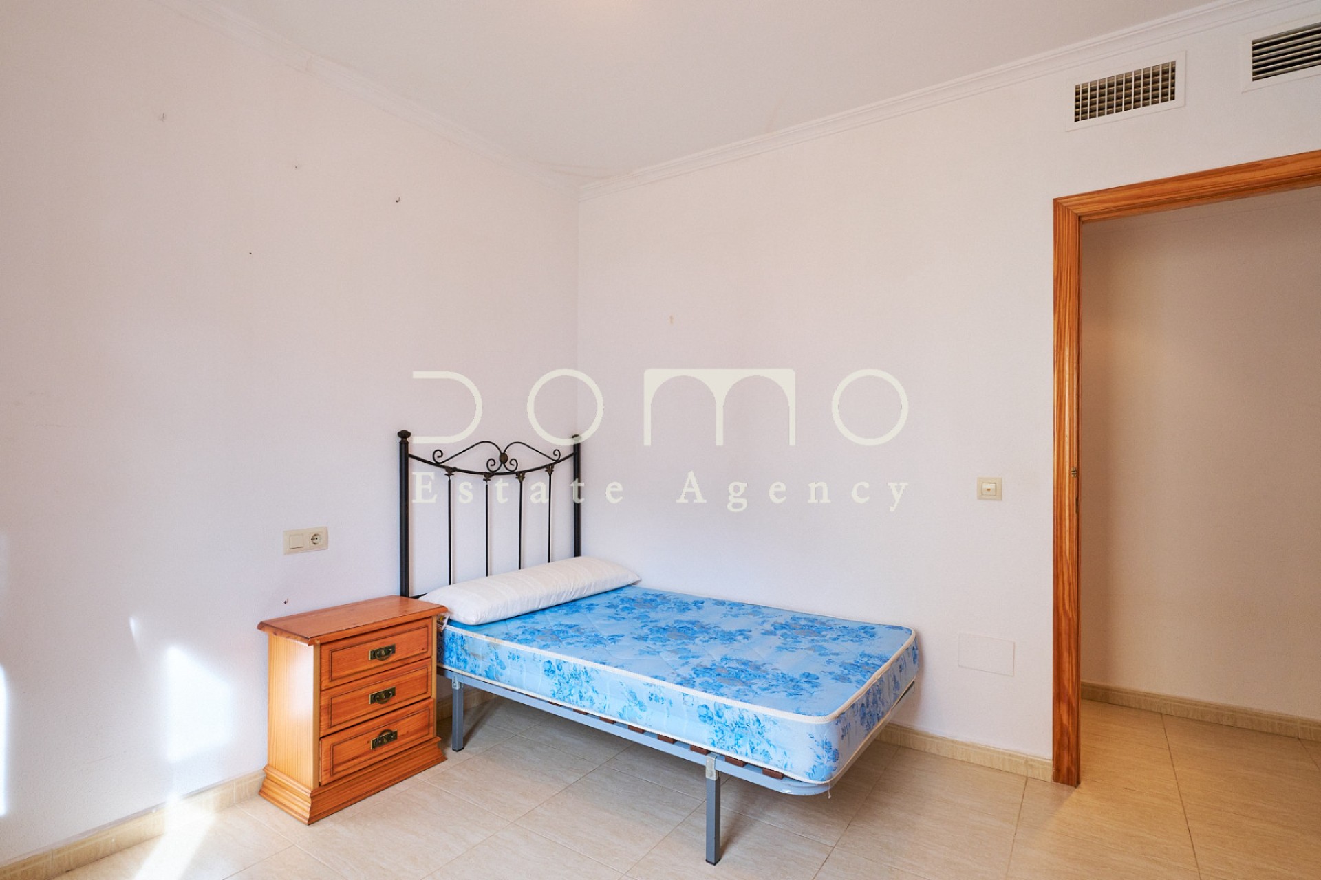 Resale - Apartment / flat - Turre