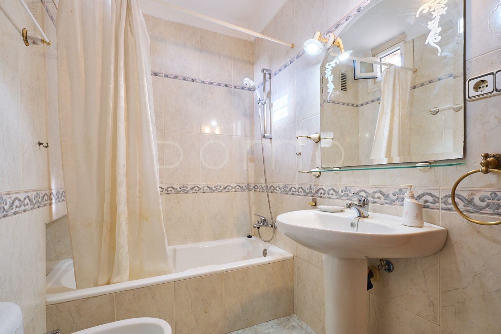 Resale - Apartment / flat - Turre