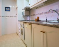 Resale - Apartment / flat - Vera