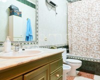 Resale - Apartment / flat - Vera