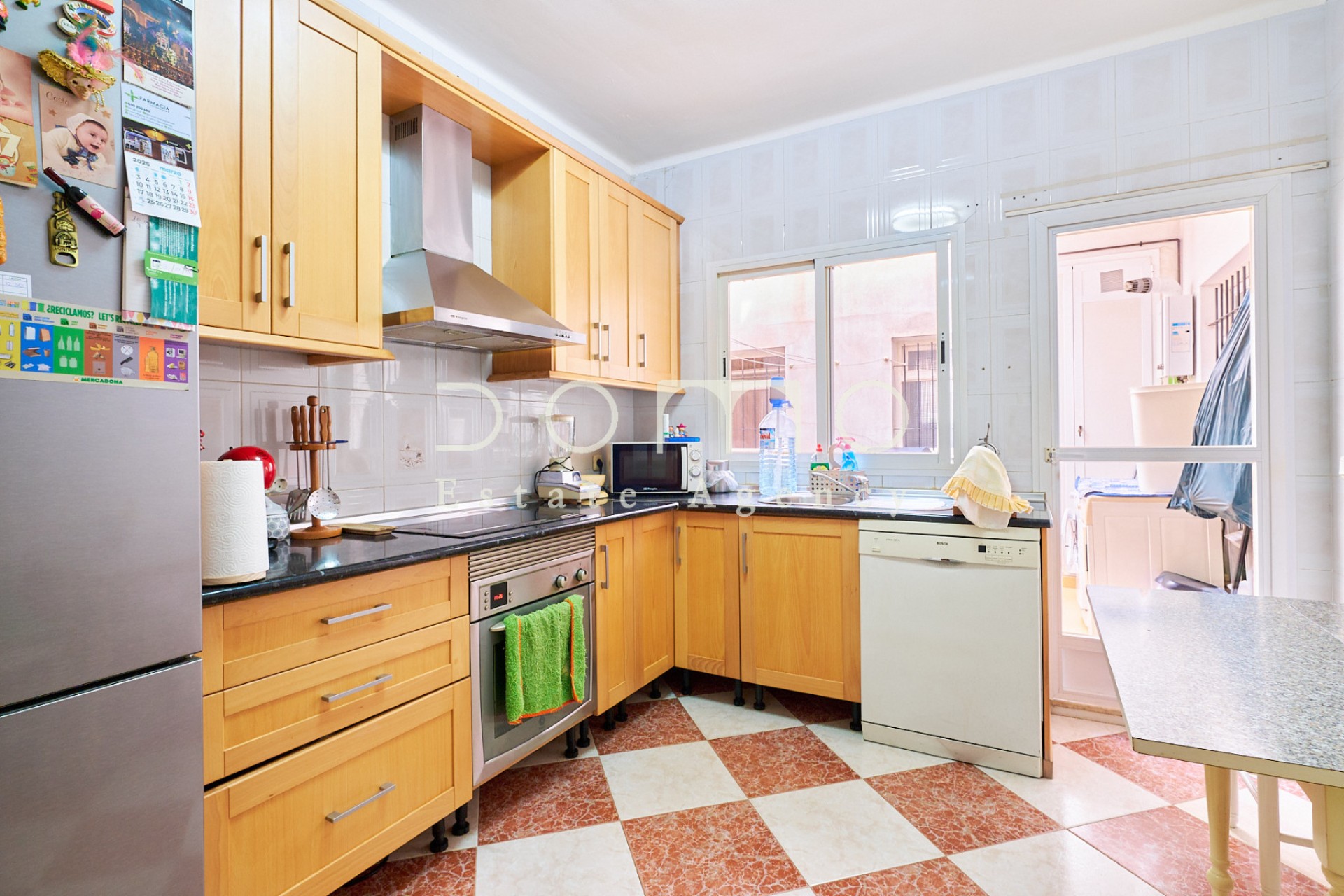 Resale - Apartment / flat - Vera