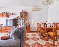 Resale - Apartment / flat - Vera