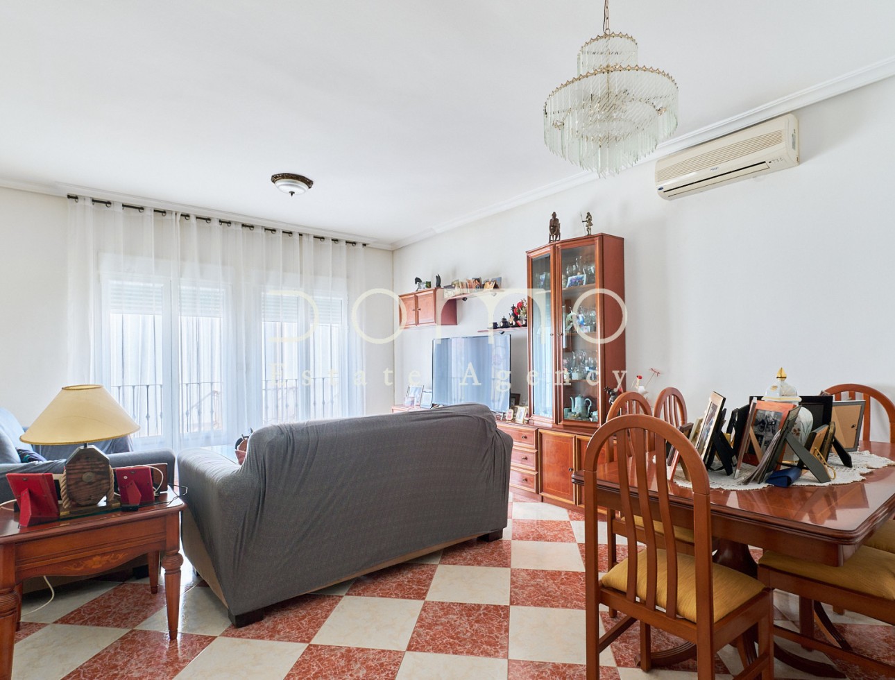 Resale - Apartment / flat - Vera