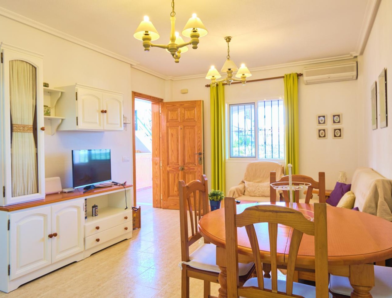 Resale - Apartment / flat - Vera