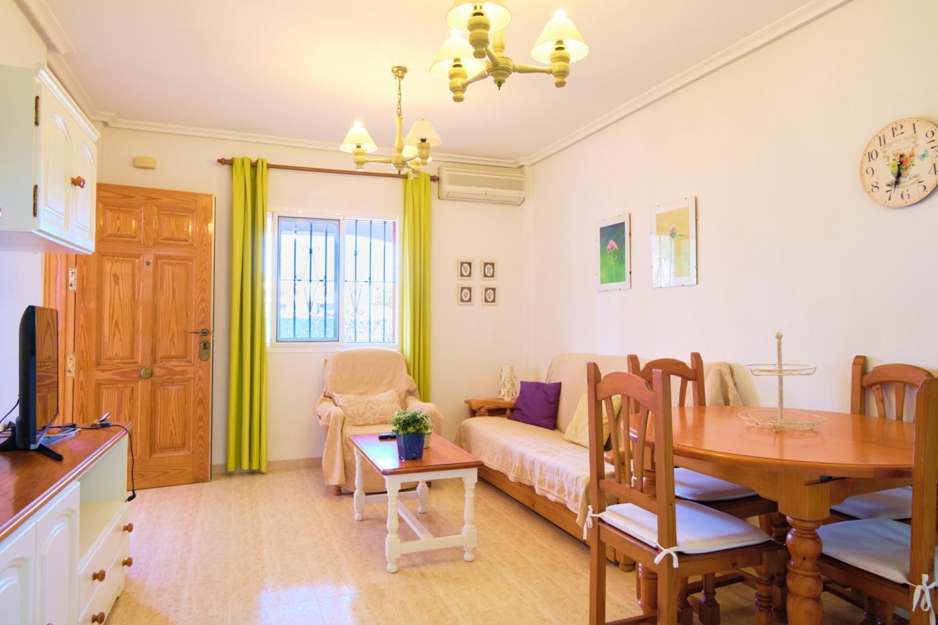 Resale - Apartment / flat - Vera