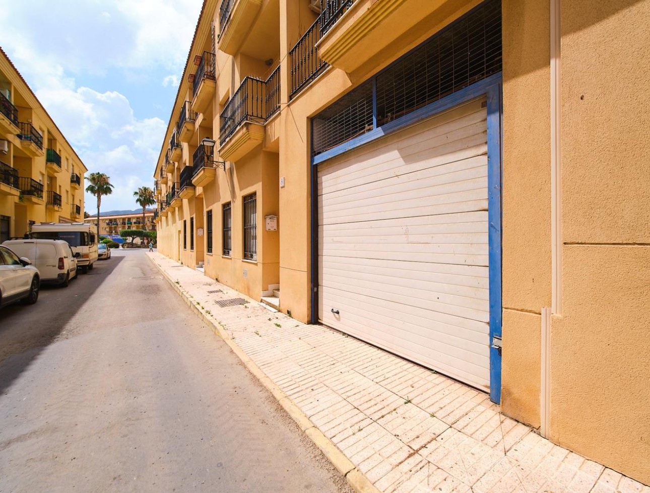 Resale - Parking - Turre