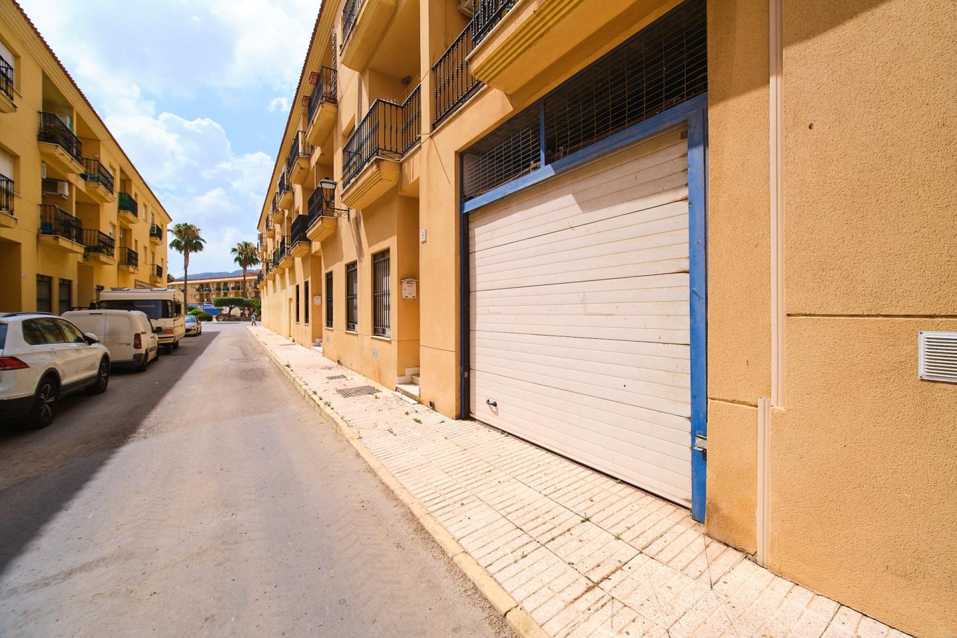 Resale - Parking - Turre