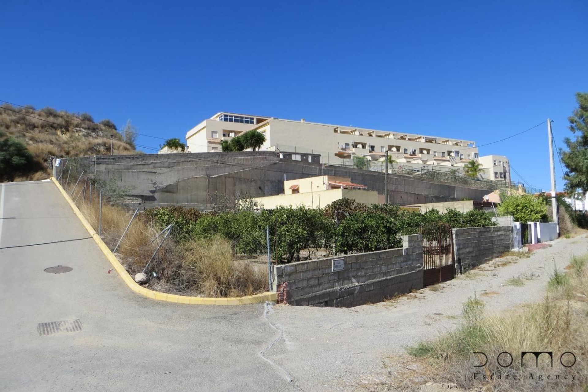 Resale - Plot / Land - Turre