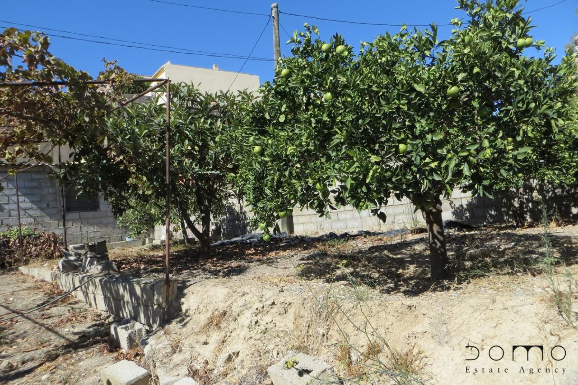 Resale - Plot / Land - Turre