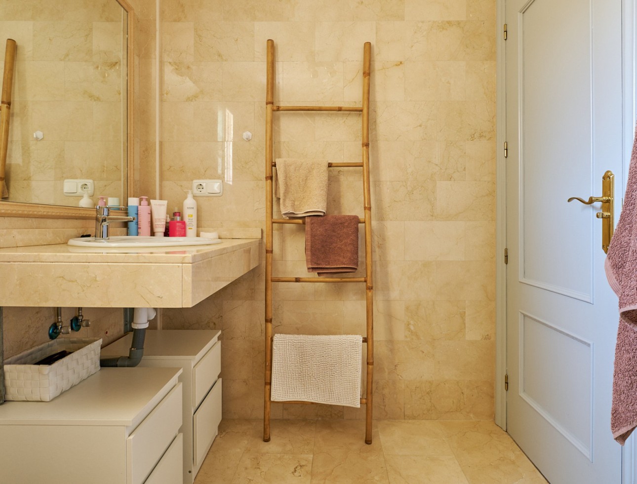 Resale - Townhouse - Bédar