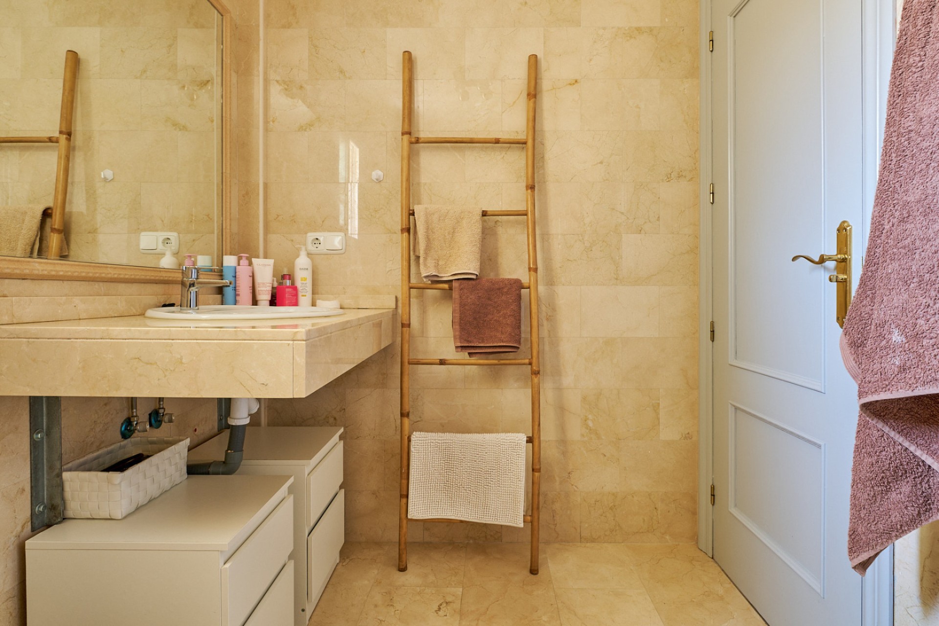 Resale - Townhouse - Bédar