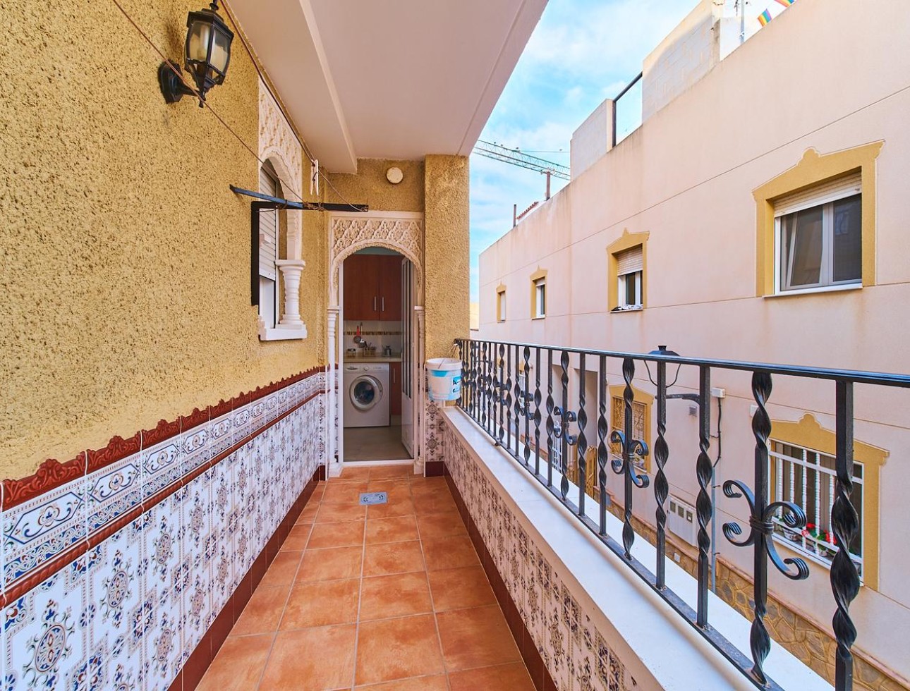 Resale - Villa - Garrucha