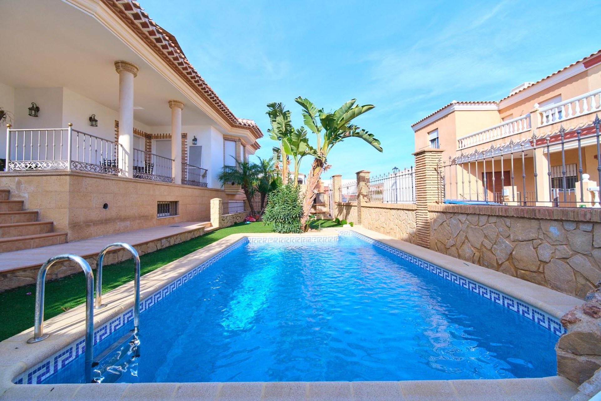 Resale - Villa - Los Gallardos