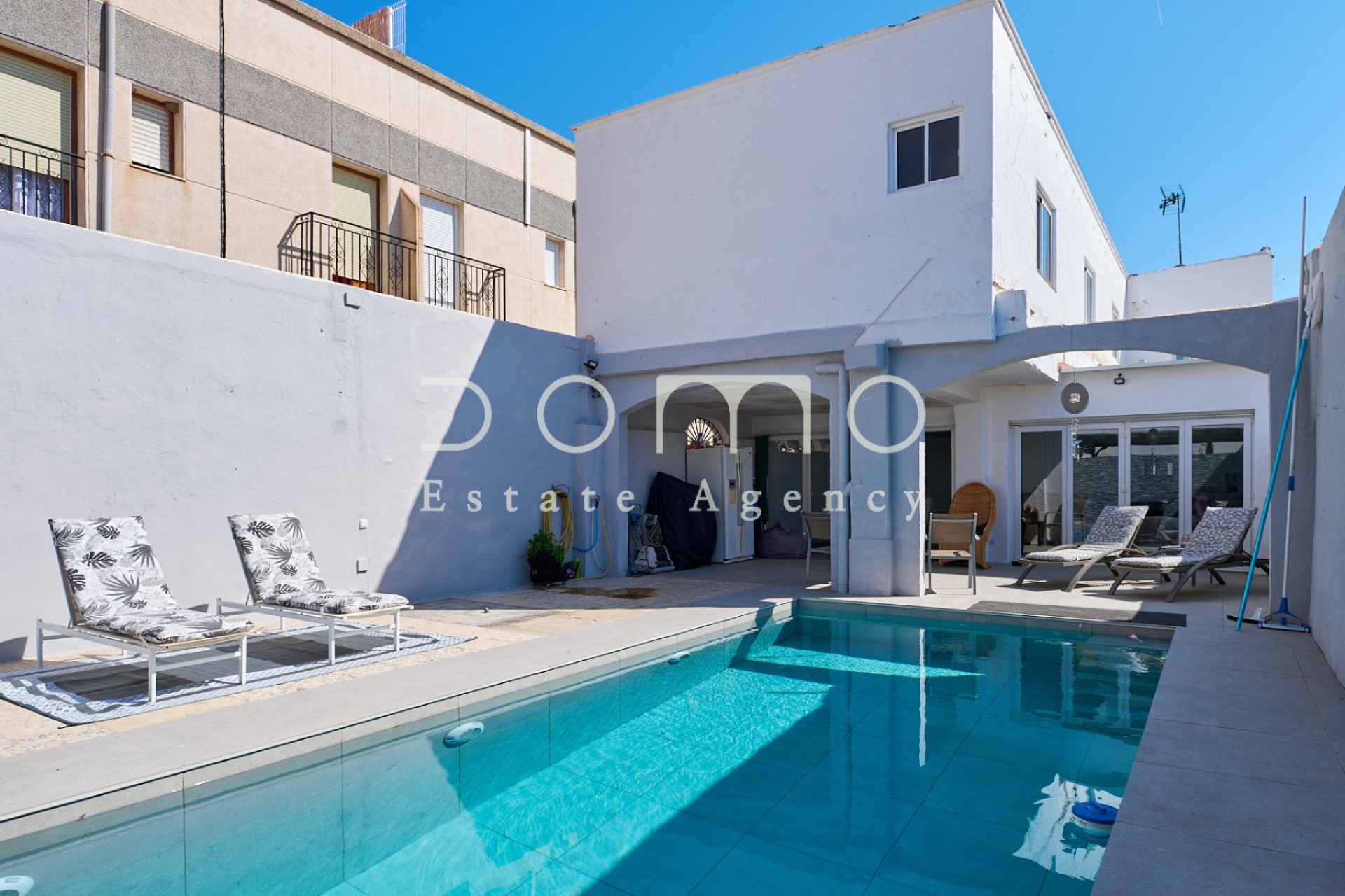 Resale - Villa - Los Gallardos