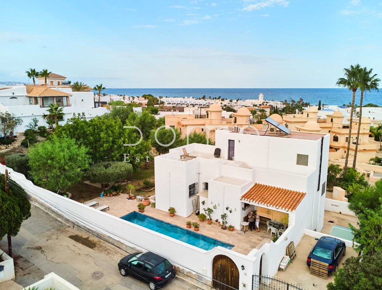 Resale - Villa / Semi-detached Villa - Mojácar