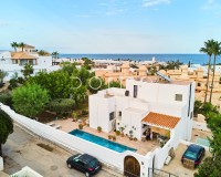 Resale - Villa / Semi-detached Villa - Mojácar